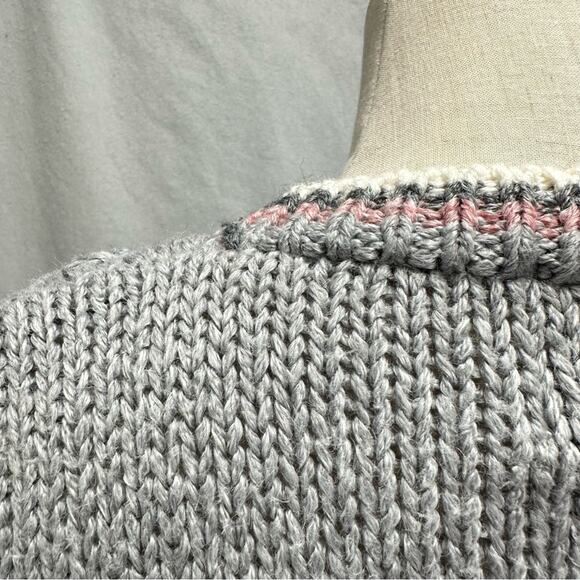 Koret cottagecore gray knit pom pom semi cropped cardigan sweater Size Petite - Picture 13 of 16